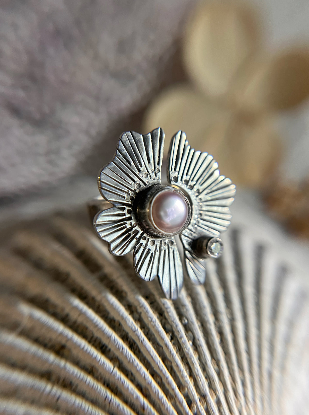 Flor Dyad Ring with Pearl + Moissanite • Size 6 (slightly adjustable)