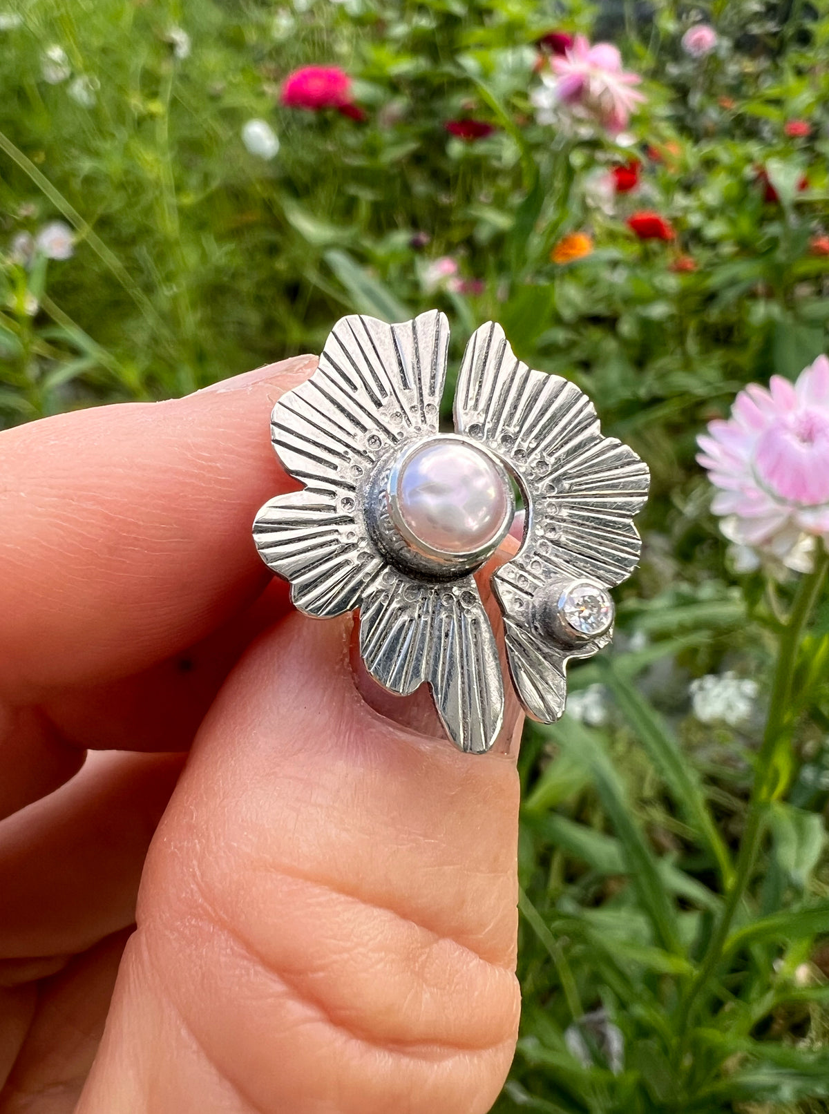 Flor Dyad Ring with Pearl + Moissanite • Size 6 (slightly adjustable)