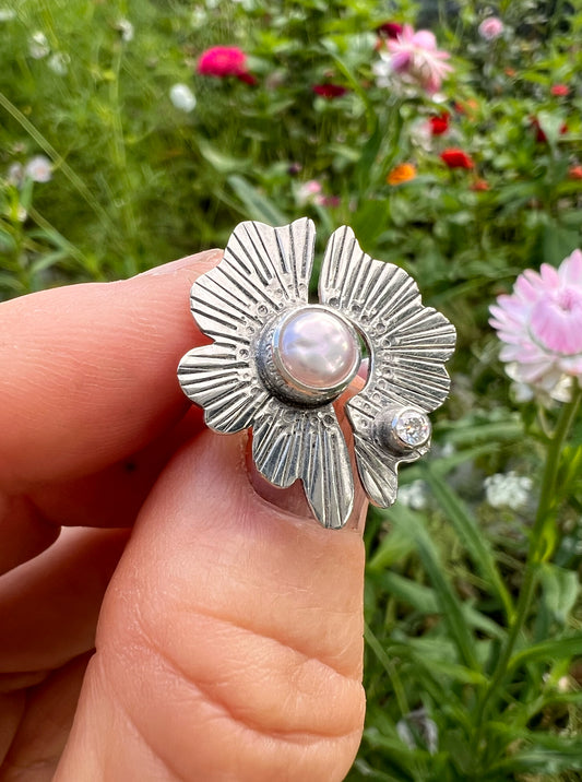 Flor Dyad Ring with Pearl + Moissanite • Size 6 (slightly adjustable)
